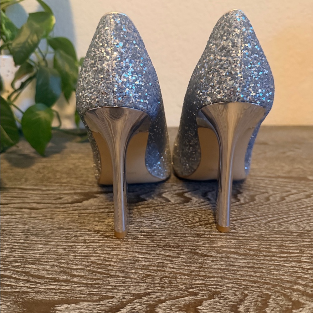 Silver Ombré Glitter Pointed-Toe High Heels - Picture 4 of 6